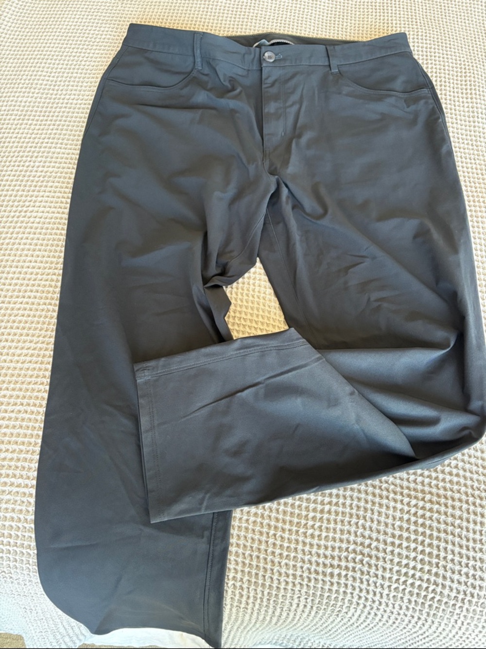 Vuori meta pant classic for men in black size 38 waist